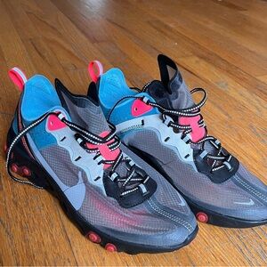 Men’s Nike React Element 87 in the "Blue Chill/Solar Red" colorway